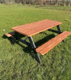 Goedkopepicknicktafels.nl | Zwart Bruine XL Picknicktafel Bruno | Tuintafel 6 Persoons | Bruin Zwart Gespoten Gedroogd Grenen Hout! -Tuinmeubel Verkoop 1061x1200