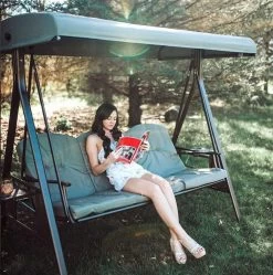 SORARA® Luxe Schommelbank Met Zonnescherm - Bruin - Zware Kwaliteit. -Tuinmeubel Verkoop 1192x1200