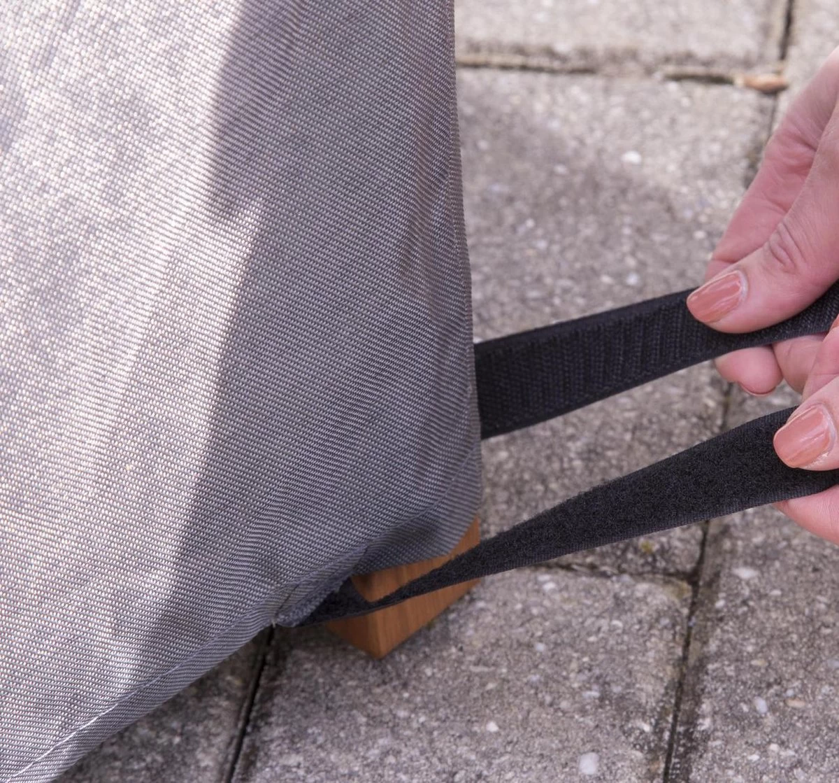 Weersbestendige Beschermhoes Stoel (4 Tot 6 Stapelstoelen) | 66 X 95 X 133/93 Cm (L) | Premium | Waterproof | TÜV Rheinland Gecertificeerd | Hoes Voor Tuin | Waterdicht | Solution Dyed (verkleuring Onmogelijk) | Grijs / Antraciet 5 Weersbestendige Beschermhoes Stoel (4 Tot 6 Stapelstoelen) | 66 X 95 X 133/93 Cm (L) | Premium | Waterproof | TÜV Rheinland Gecertificeerd | Hoes Voor Tuin | Waterdicht | Solution Dyed (verkleuring Onmogelijk) | Grijs / Antraciet - Afbeelding 3