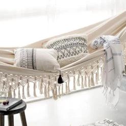 QUVIO Hangmat Voor In De Tuin - Tuinstoelen - Reishangmat Voor Camping, Outdoor En Reizen - Hamock - Katoen Ademend - Maximale Belasting Van 250KG - Lig Oppervlak Van 180 Cm - Geschikt Voor 1 Persoon - Beige -Tuinmeubel Verkoop 1200x1200 1299