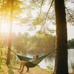 Kanyon Hangmat - Incl. Karabijnhaken En Riemen - Licht Parachutestof - 260 X 140 Cm - Tot 200kg - Groen/Khaki -Tuinmeubel Verkoop 1200x1200 1305