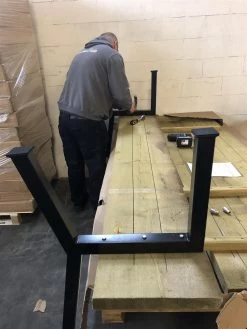 MaximaVida Set Industriële Bankpoten New York- Zwart Gecoat - Maak Zelf Je Bank 17 MaximaVida Set Industriële Bankpoten New York- Zwart Gecoat - Maak Zelf Je Bank -Tuinmeubel Verkoop 900x1200 5